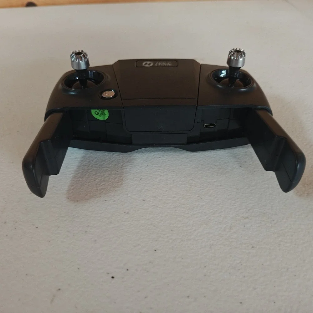 hs460 Holy Stone, remote only, Untested‎ ZB3